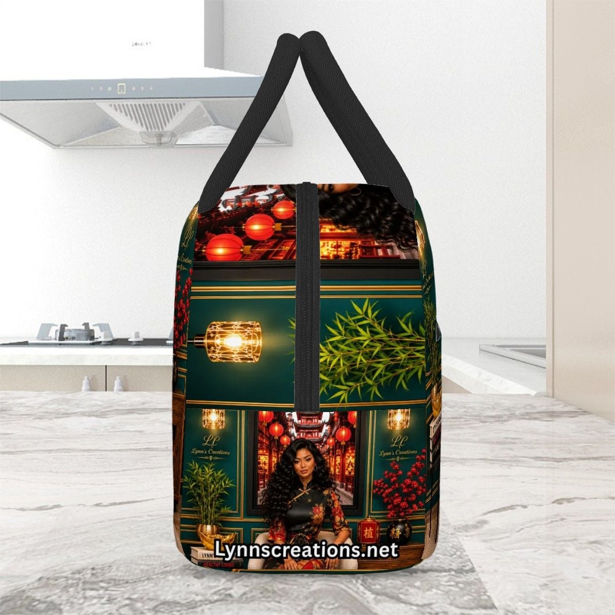 Sassy Asian Doll - Large Insulated Lunch Bag